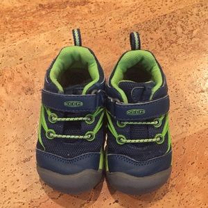 Keen toddler “Chandler CNX” sneakers
